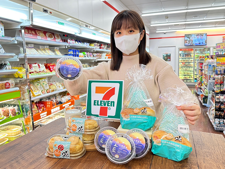 每日限量「好農維也納奶油餐包」和「好農好濃鮮奶泡芙」。