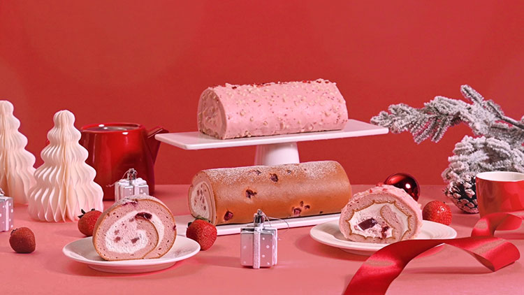 亞尼克推出草莓脆皮巧克力以及戲雪尋莓生乳捲。