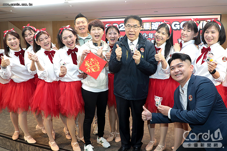 新化年貨大街集結150家攤商,打造日夜皆熱鬧年節市集(圖/台南市政府 提供)
