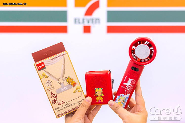 門市設有媽祖紀念品展示與香客補給專區,即時提供補充(圖/7 ELEVEN 提供)