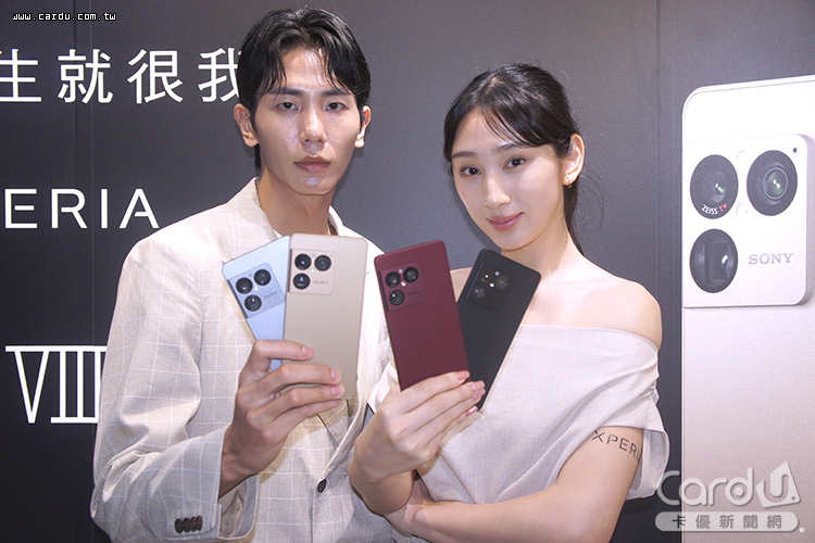 相機搭載全新AI助理,望遠相機的感光元件更是前代機種的4倍(圖/卡優新聞網)