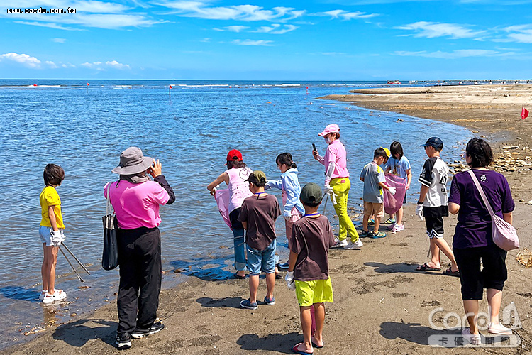 大安濱海樂園兼具生態教育、露營休閒及親水體驗的景點(圖/台中市政府 提供)