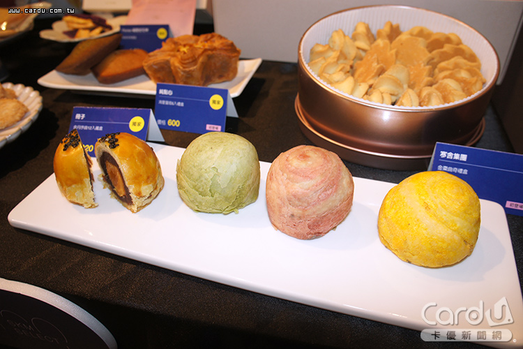 形形色色、口味多樣的蛋黃酥搶走月餅光彩,不再是中秋節配角(圖/卡優新聞網)