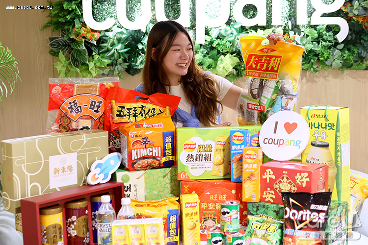 集結食品、飲品、米麵品牌,提供中元祈福一站式線上購物服務(圖/酷澎 提供)