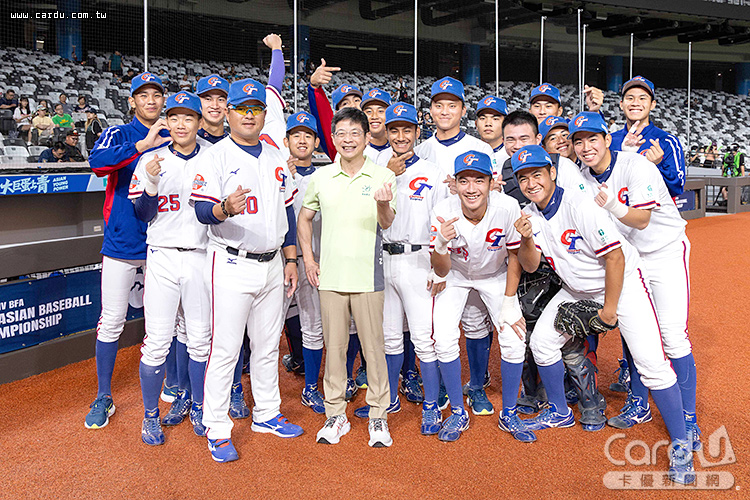 長期投入棒球、排球及射箭等3項運動,提出亞運獎勵計畫(圖/玉山金控 提供)