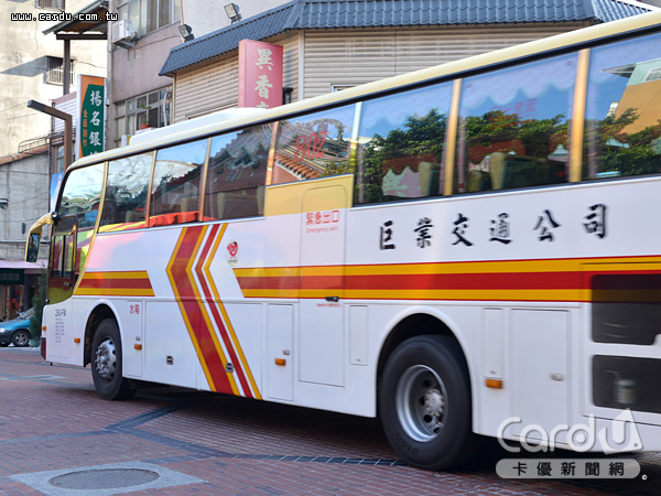 公車司機急煞玩手機消基會點名5家待加強 卡優新聞網